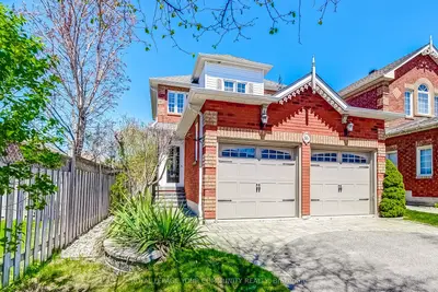 Detached in Aurora