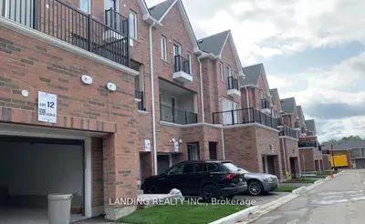 Att/Row/Townhouse in Markham