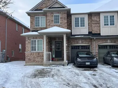 Semi-Detached in Aurora
