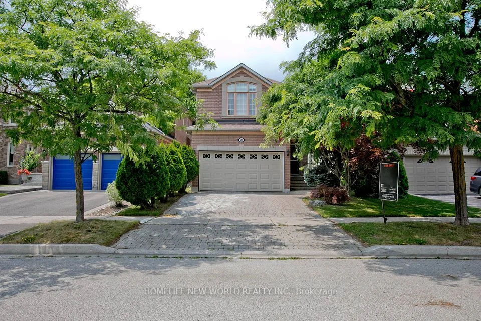 28 Ludford Drive, Richmond Hill, ON L4B 4G7
