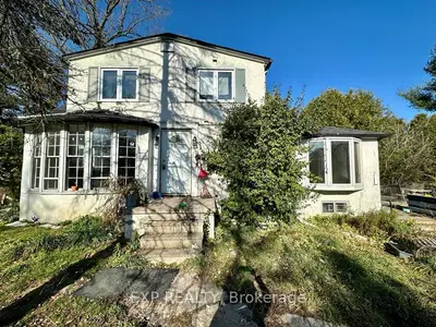 Detached in Newmarket