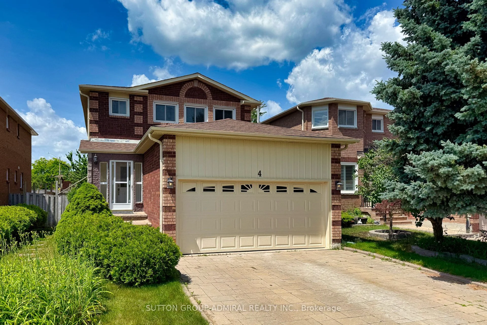 Detached in Richmond Hill