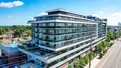 Condo Apartment in Vaughan