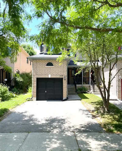 Semi-Detached in Aurora