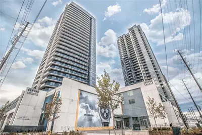 Condo Apartment in Vaughan
