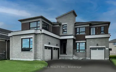 Detached in Essa
