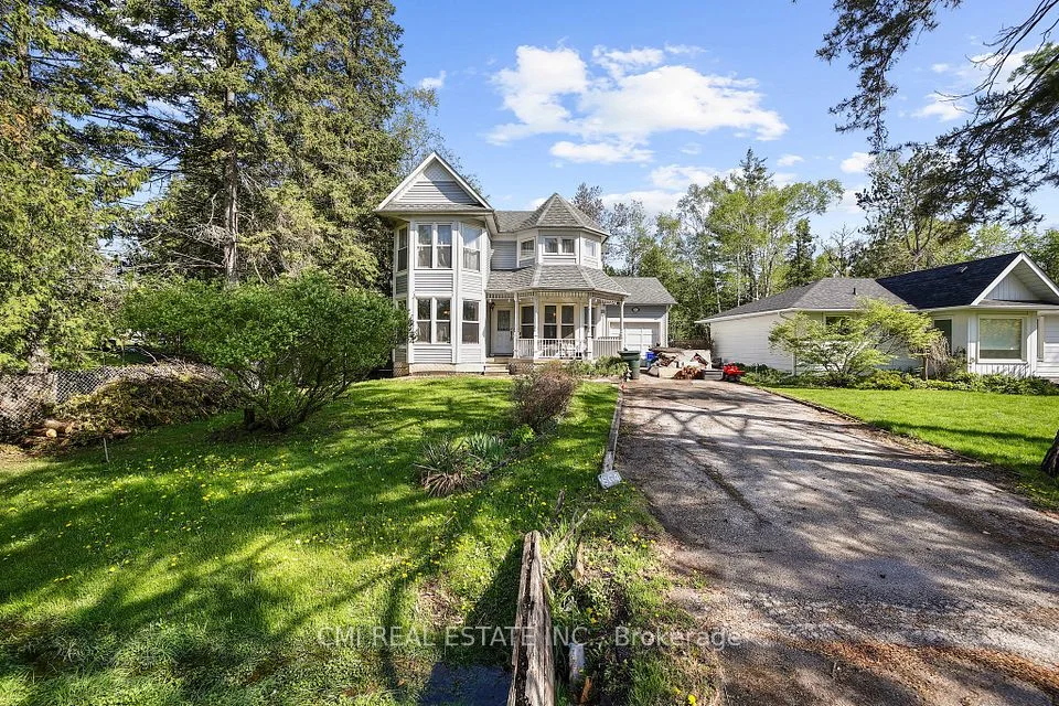 864 Lebanon Drive, Innisfil, ON L9S 2C4