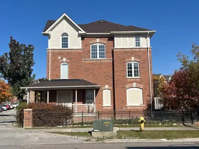 Condo Townhouse in Markham