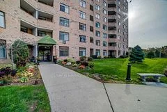 260 Davis Drive 301, Newmarket, On L3y 7c3