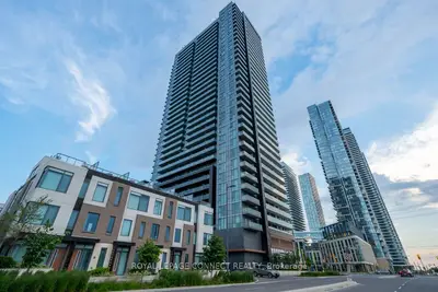 Condo Apartment in Vaughan