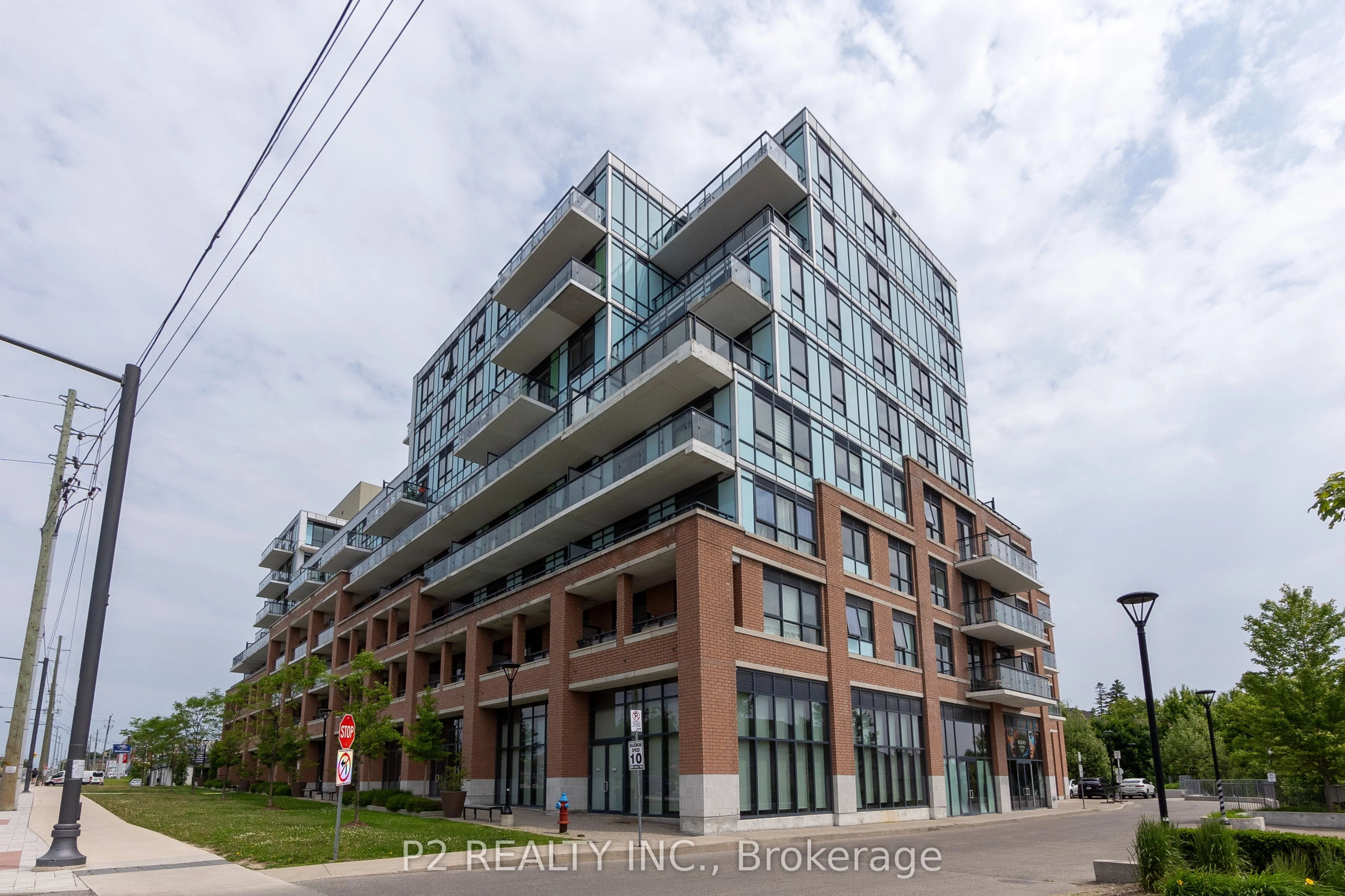 11611 Yonge Street 716, Richmond Hill, ON L4E 1G2