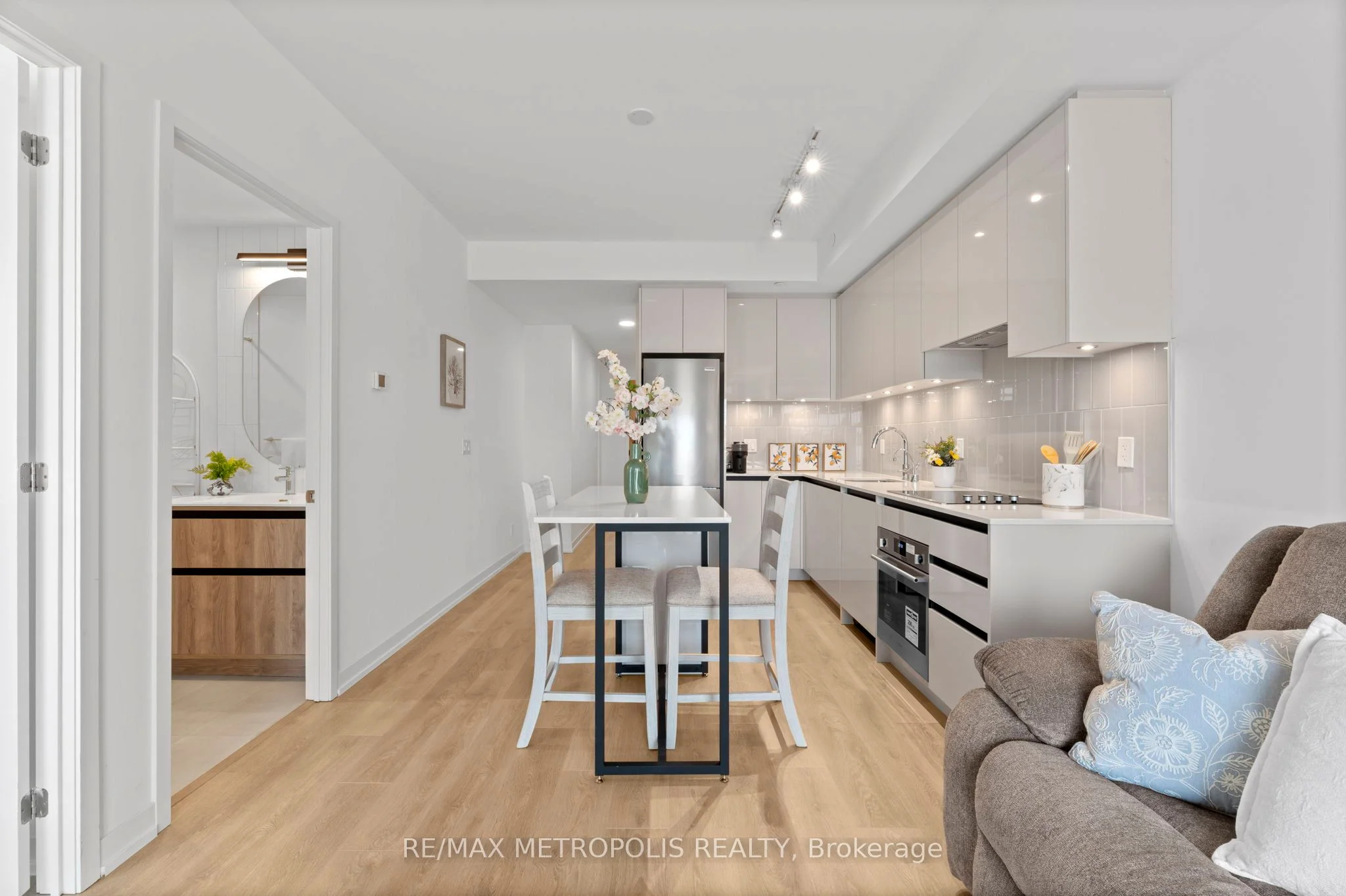 Condo Apartment in Vaughan