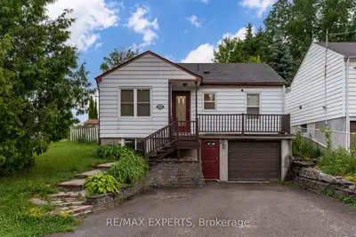 Detached in Newmarket