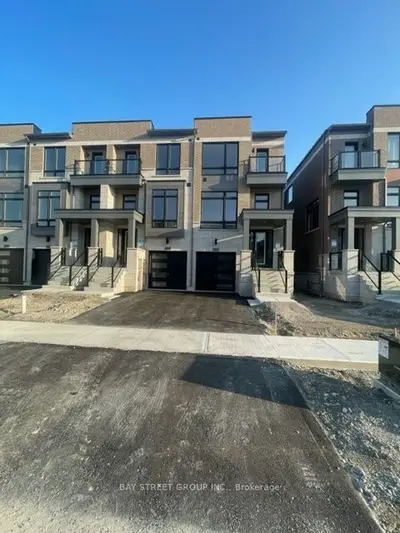 Att/Row/Townhouse in Vaughan