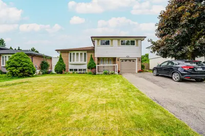 Detached in Aurora