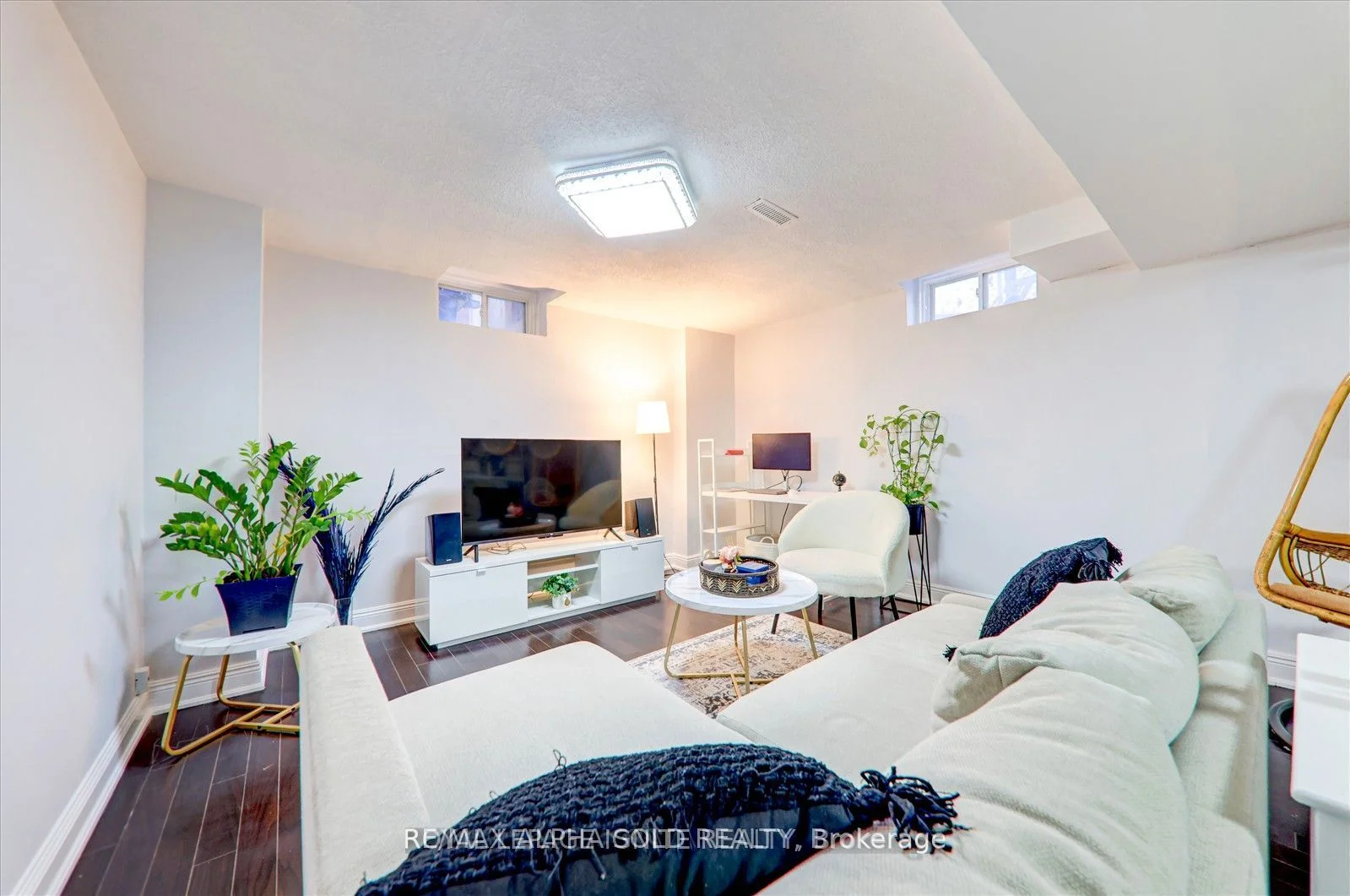 223 Sophia Road bsmt, Markham, ON L3S 4C5