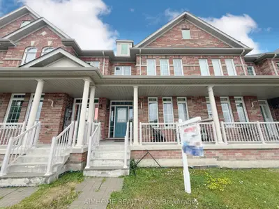 Att/Row/Townhouse in Markham