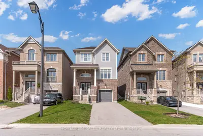 Detached in New Tecumseth