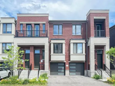 Att/Row/Townhouse in Vaughan