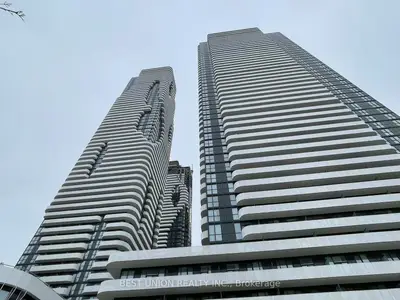 Condo Apartment in Vaughan