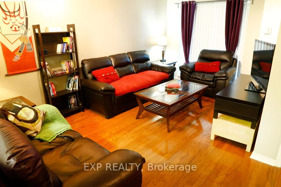51 Baffin Court 306, Richmond Hill, On L4b 4p6