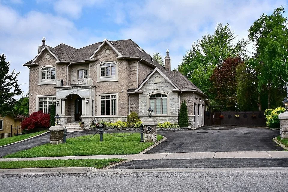 72 Westwood Lane, Richmond Hill, ON L4C 6Y1