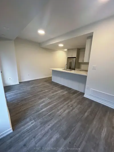 Condo Townhouse in Richmond Hill