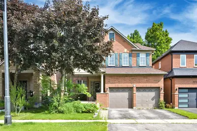 Detached in Richmond Hill
