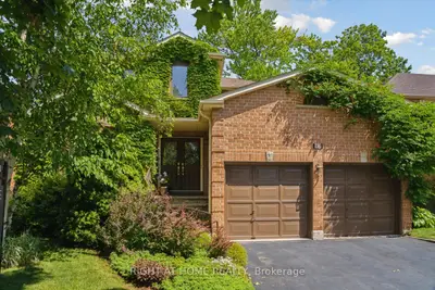 Detached in Richmond Hill