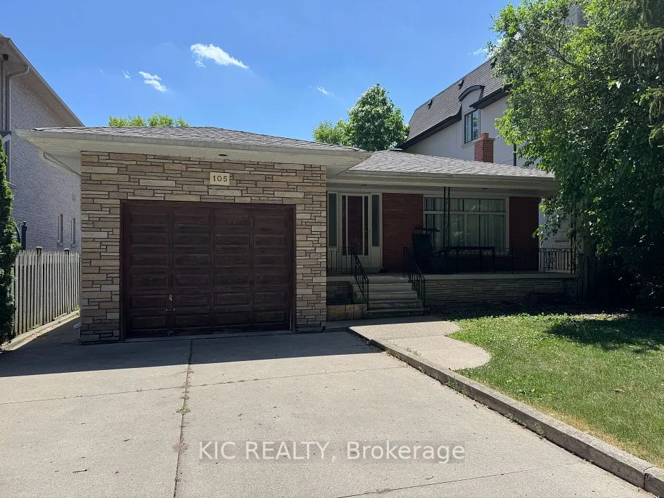 105 Yongehurst Road, Richmond Hill, ON L4C 3T3