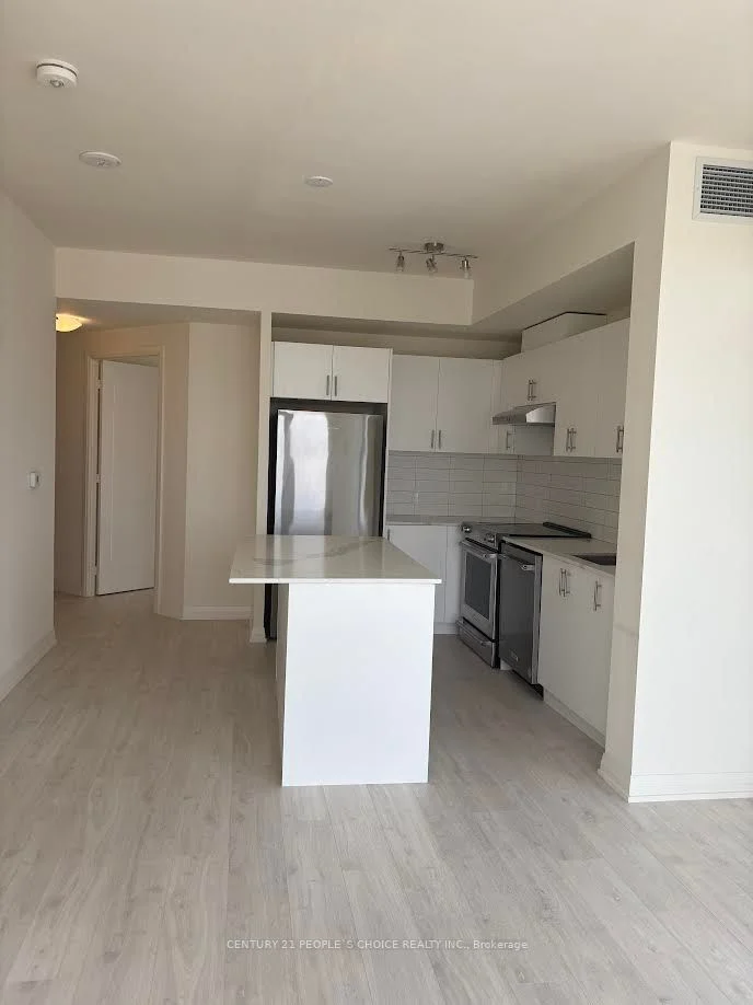 9000 Jane Street 1608, Vaughan, ON L4K 0M6