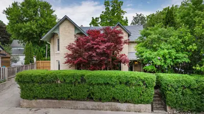 Detached in Newmarket