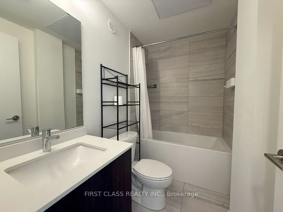 12 David Eyer Road 1117, Richmond Hill, ON L4S 0N5