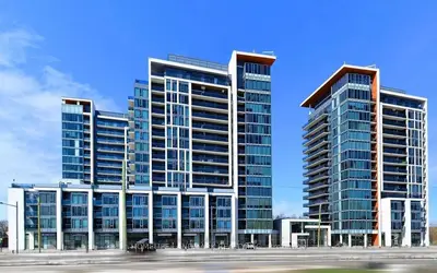 Condo Apartment in Richmond Hill