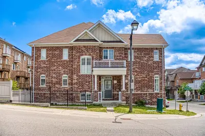 Att/Row/Townhouse in Markham