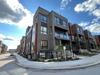 Condo Townhouse in Newmarket