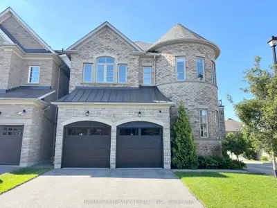 Detached in Richmond Hill