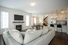 1 Tremoy Road, East Gwillimbury, ON L9N 0T4