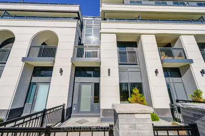 Condo Townhouse in Markham