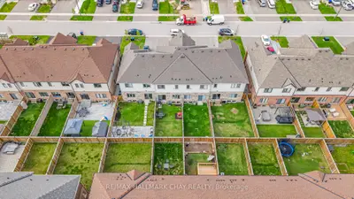 Att/Row/Townhouse in New Tecumseth