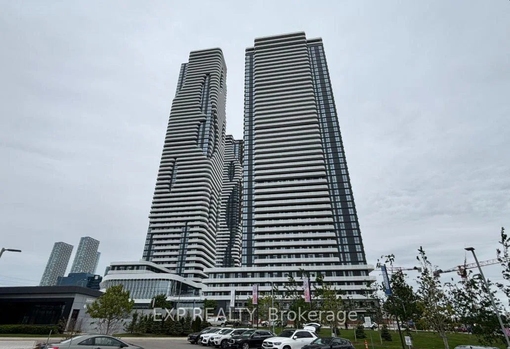 Condo Apartment in Vaughan