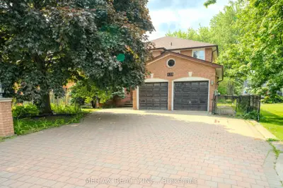 Detached in Richmond Hill