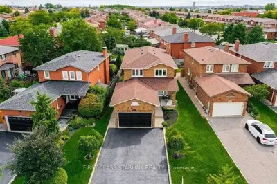 Detached in Vaughan