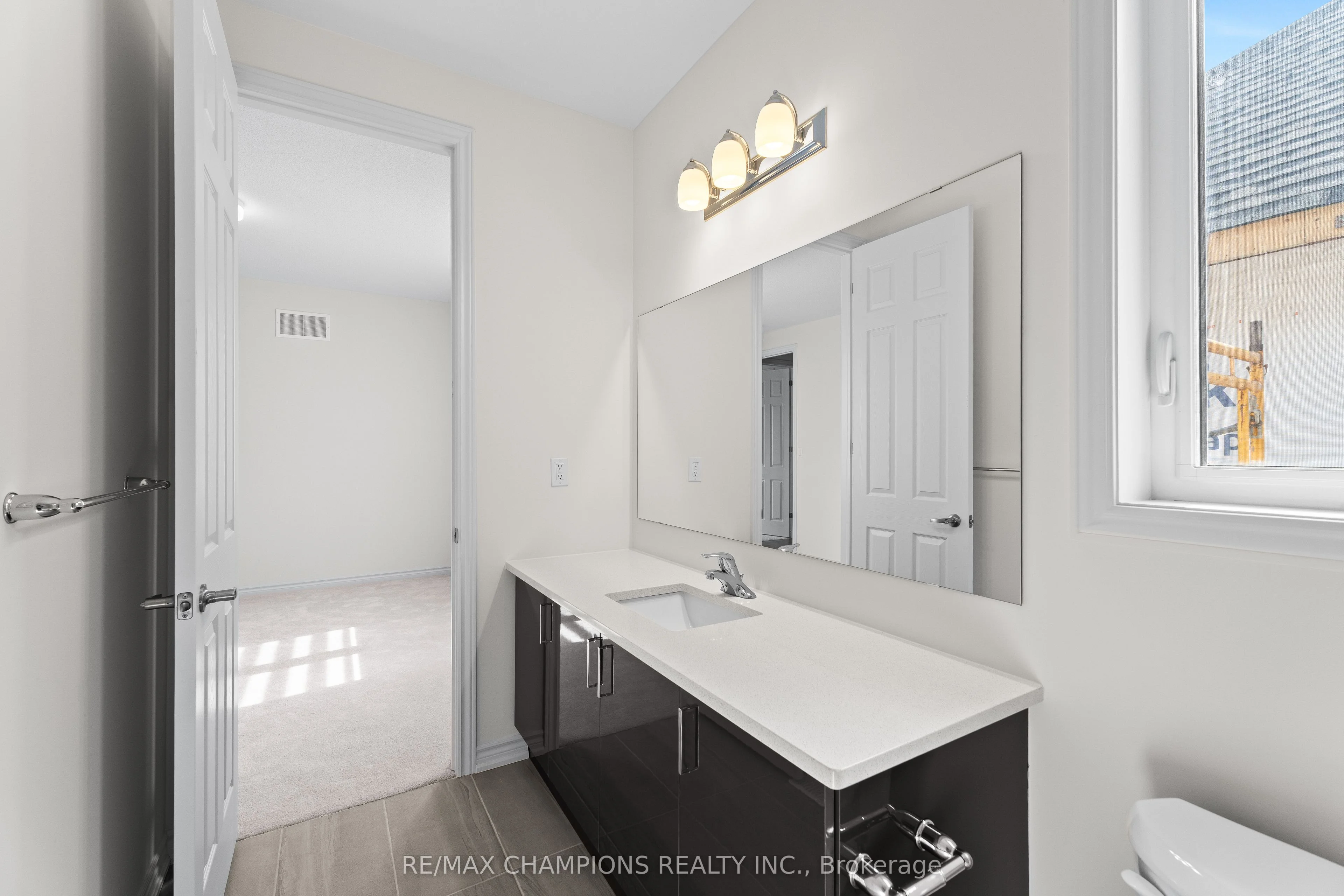 46 Bayberry Drive, Adjala-Tosorontio, ON L0G 1W0