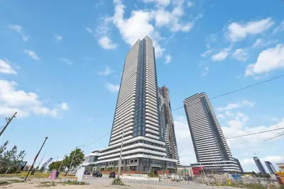 Condo Apartment in Vaughan