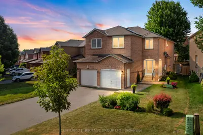 Semi-Detached in Newmarket
