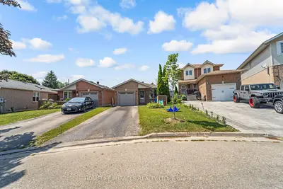Detached in New Tecumseth