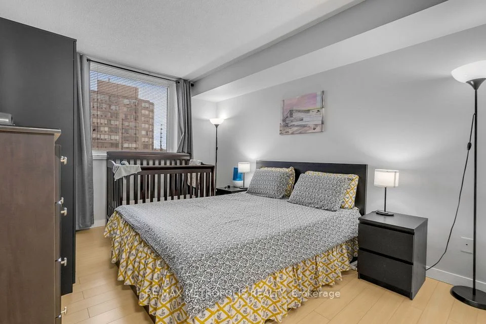 326 Major Mackenzie Drive 212, Richmond Hill, ON L4C 1J3