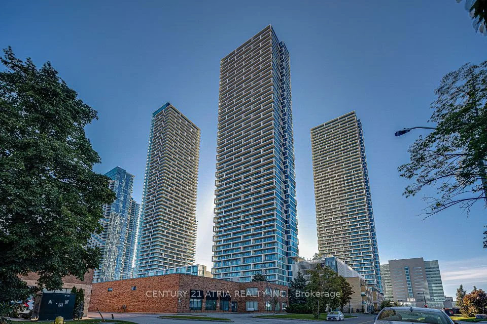 898 Portage Parkway P5-144, Vaughan, ON L4K 0J6