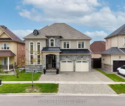 Detached in Vaughan